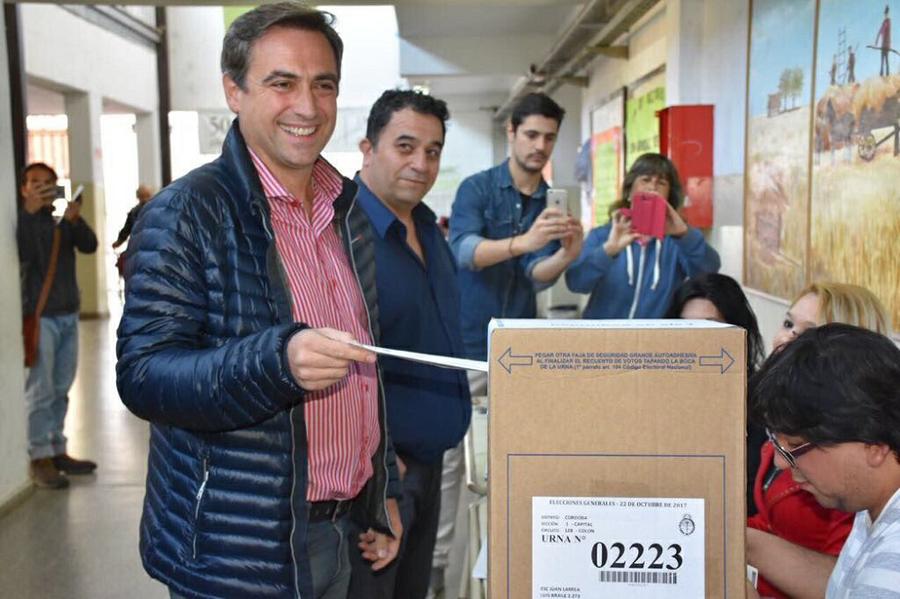 metre votando