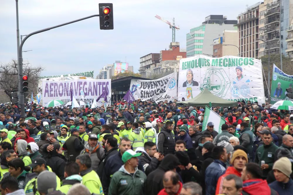 Marcha de la CGT al Congreso by NA