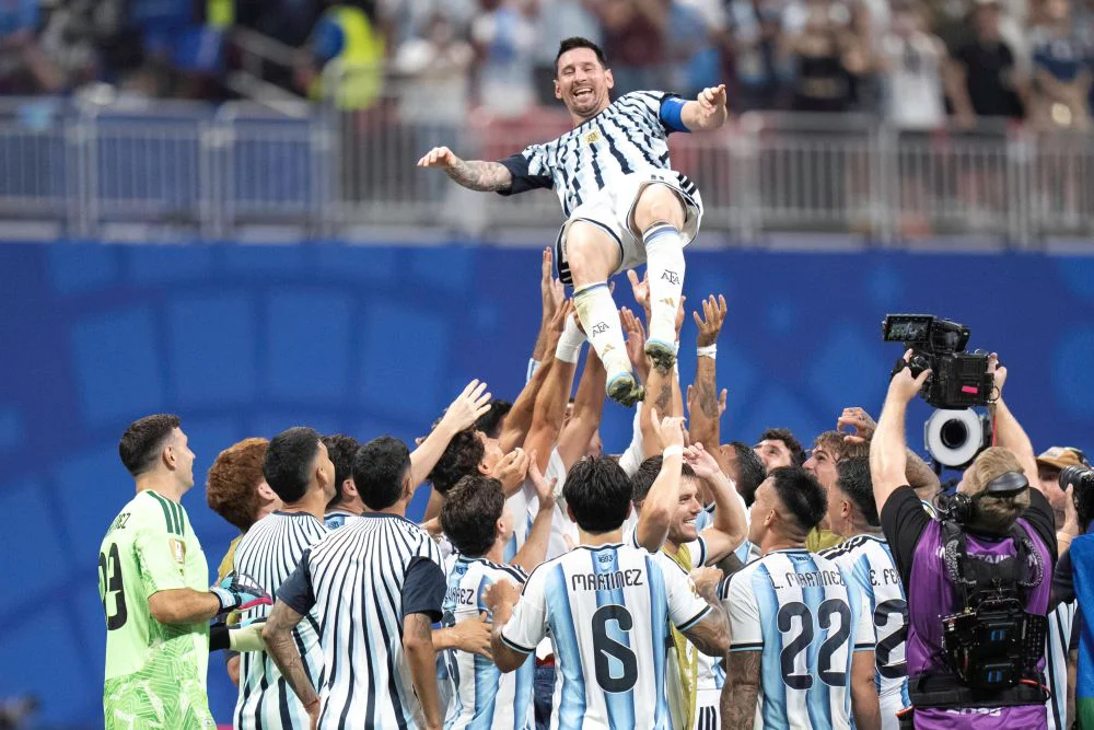 Messi en andas  NA Florencia Arroyo