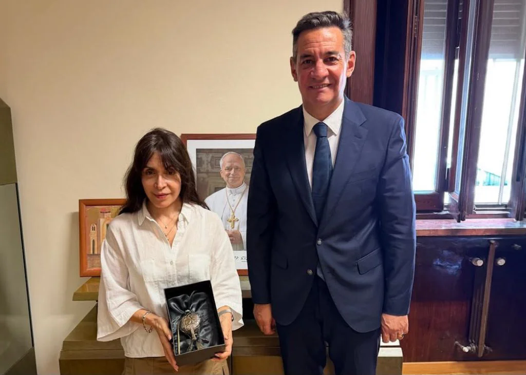 Miguel Siciliano con Emilce Cuda (Gobierno de Córdoba)