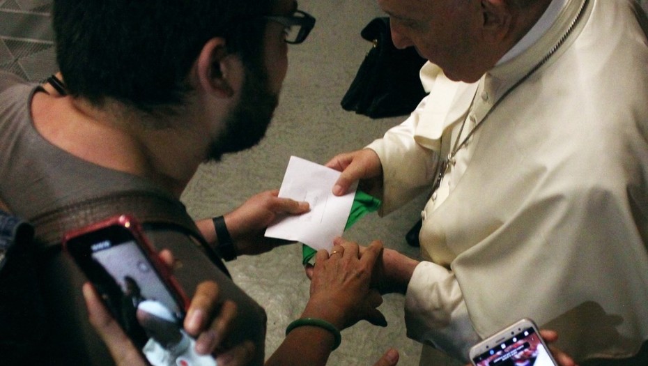 Papa francisco pañuelo verde