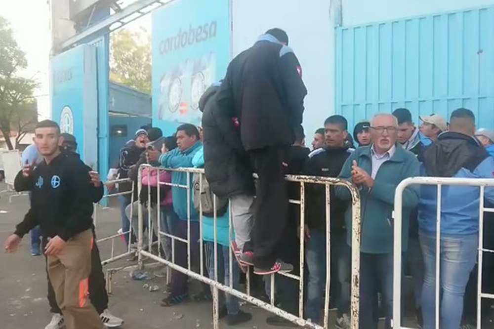 Comenzó la venta de entradas del clásico para simpatizantes de Belgrano