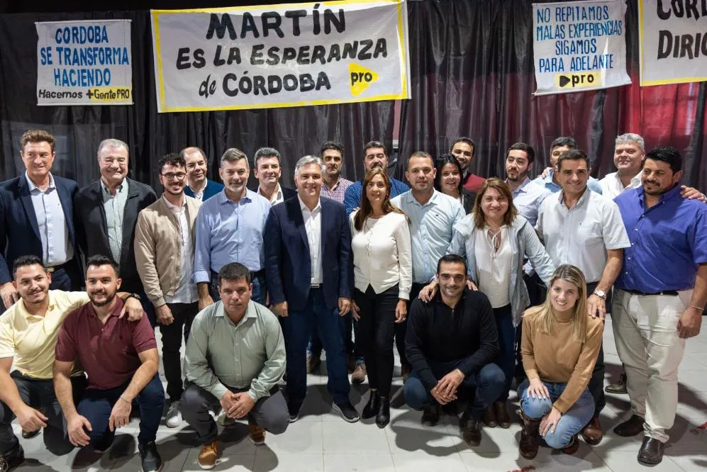 Llaryora y PRO