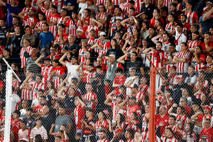 hinchada instituto by IACC