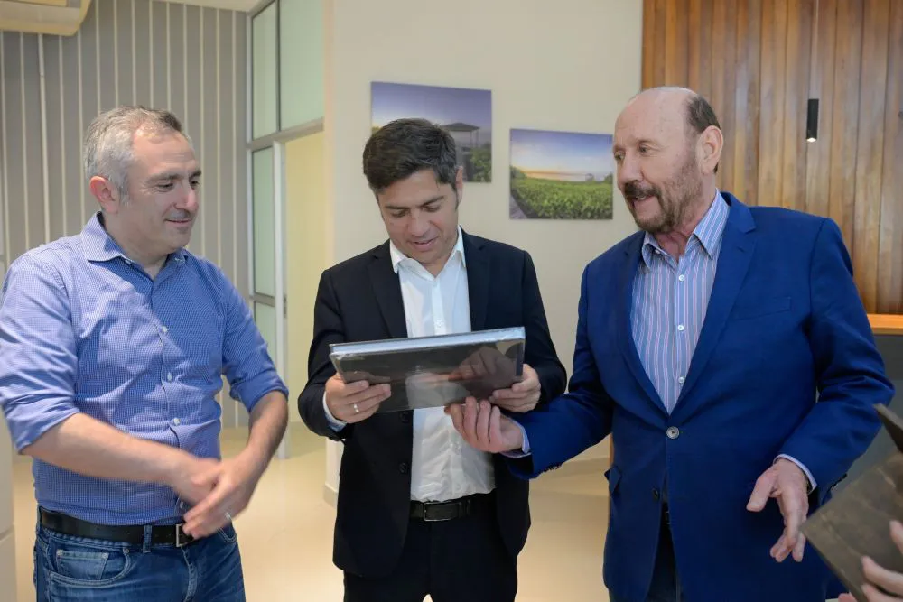 Kicillof con Insfran by Red X