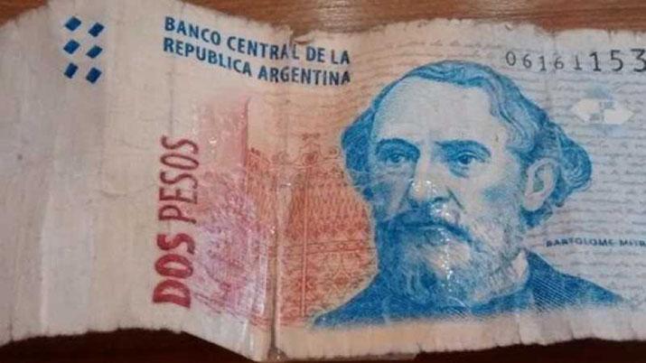 billete de dos pesos 1
