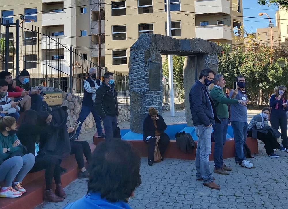 sipos facebook trabajadores de C PAZ