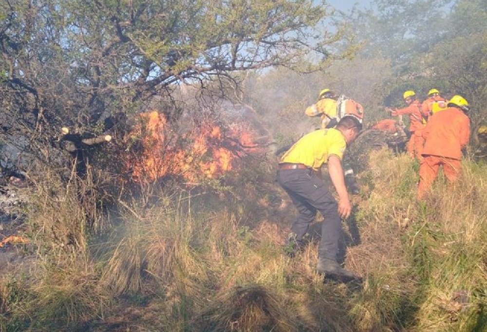 Incendios en La Paz y Capilla del Monte @minsegcba