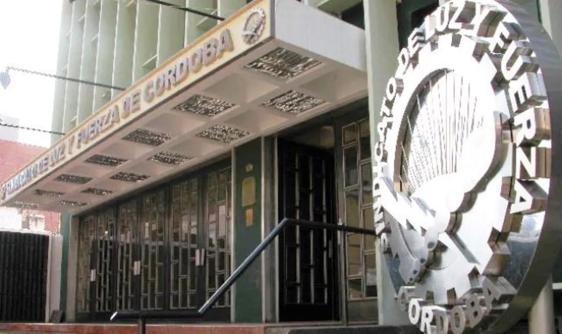 Luz-y-Fuerza sede gentileza