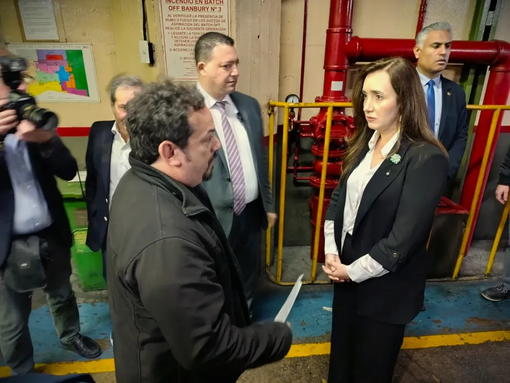 Repudio a despidos en Fate ante Villarruel