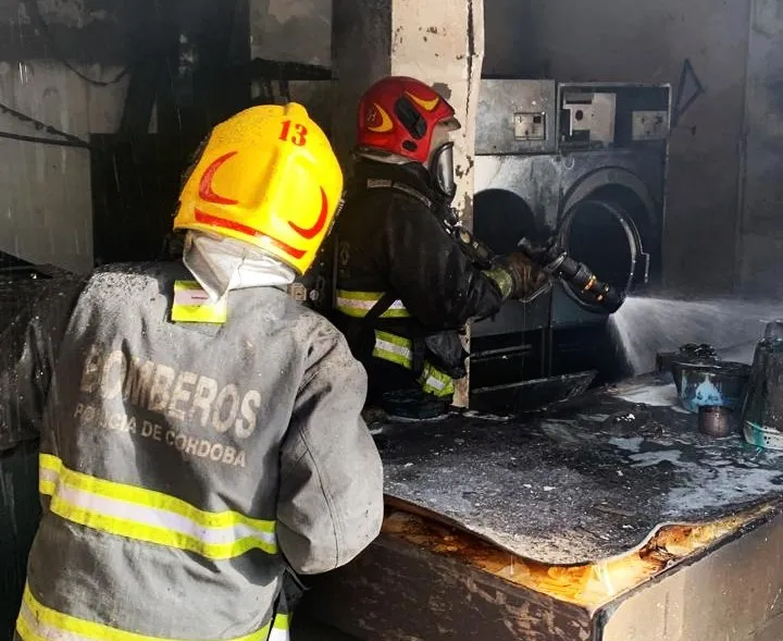 Incendio en lavadero del centro (Policía)