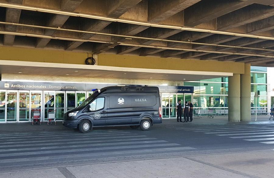 PSA en aeropuerto by mariano nievas
