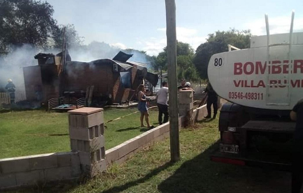 incendio en villa rumipal @facebook Franco Cejas