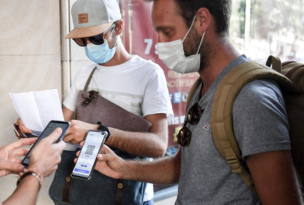 pase sanitario -AFP