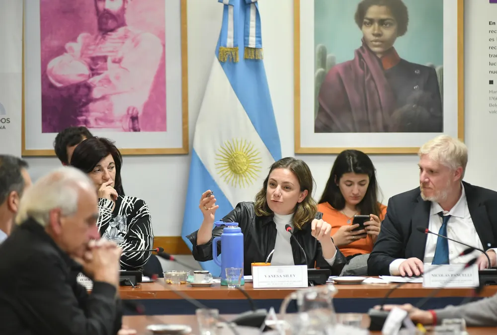 debate en diputados por la rducción de jornada laboral 2 by na
