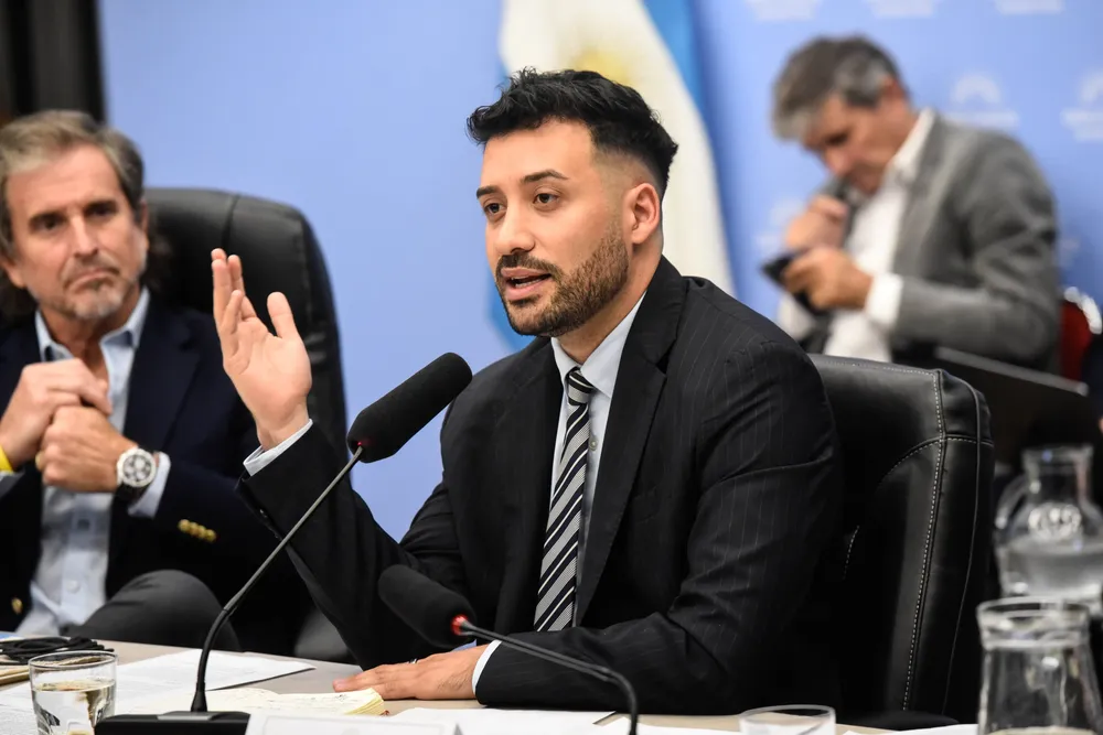 Alejandro Cacace en Diputados (X de Diputados)