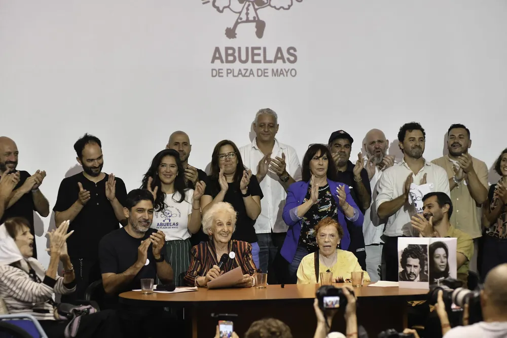 abuelas de plaza de mayo by na