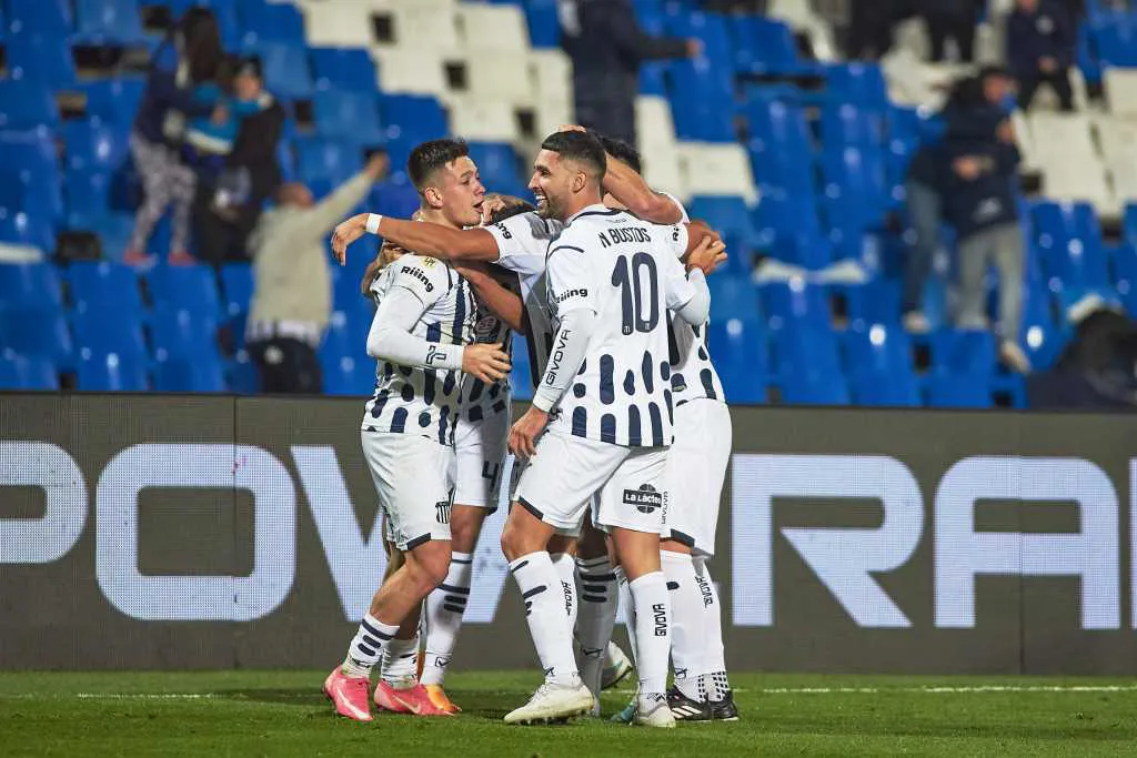 Talleres festeja by NA