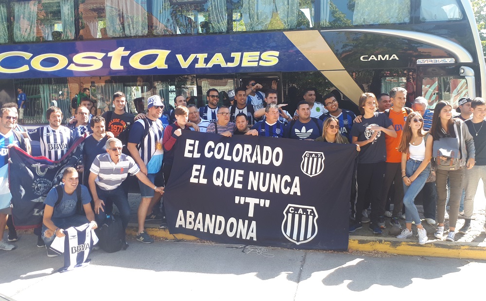 Hinchas Talleres Chile by Fede Jelic