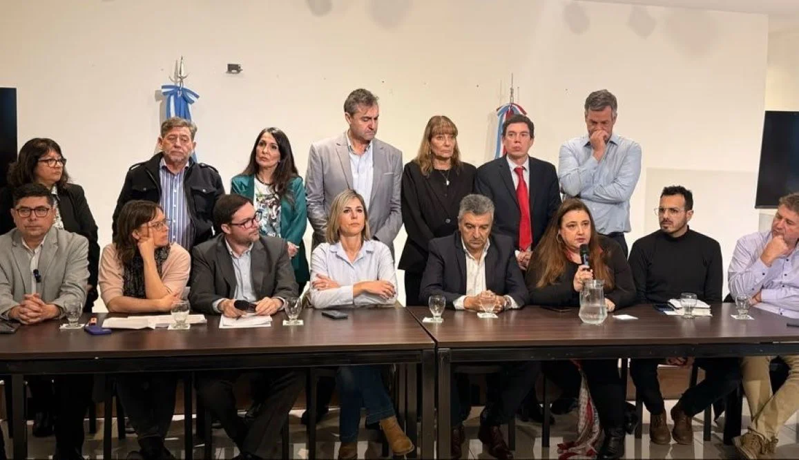 Bloques opositores Legislatura Red X