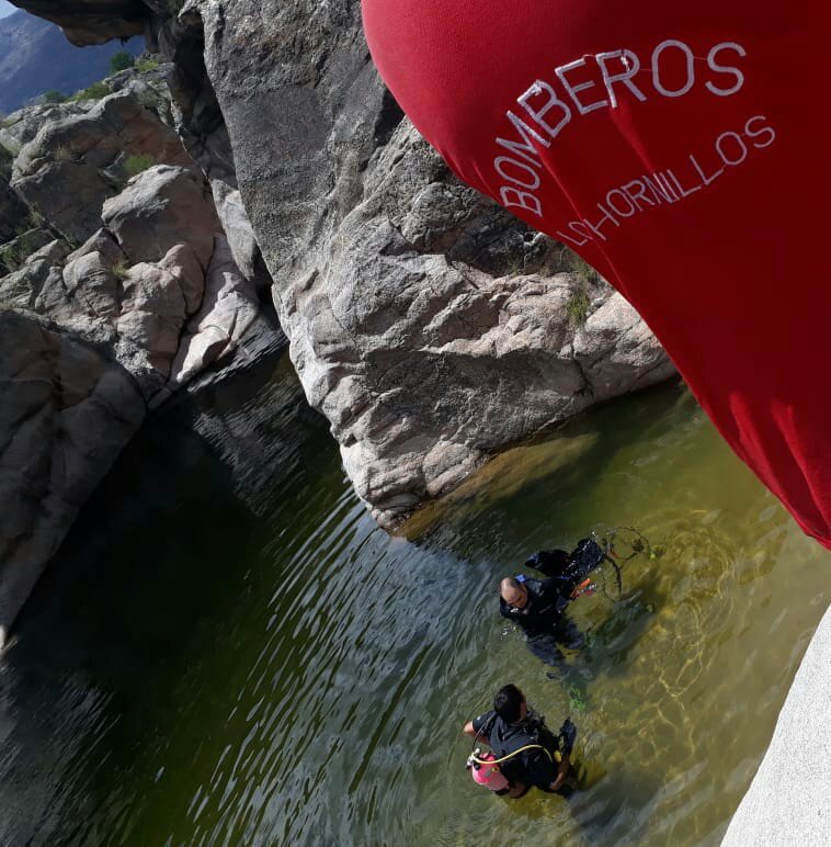 Hombre ahogado en Nono by Federación de Bomberos de Córdoba