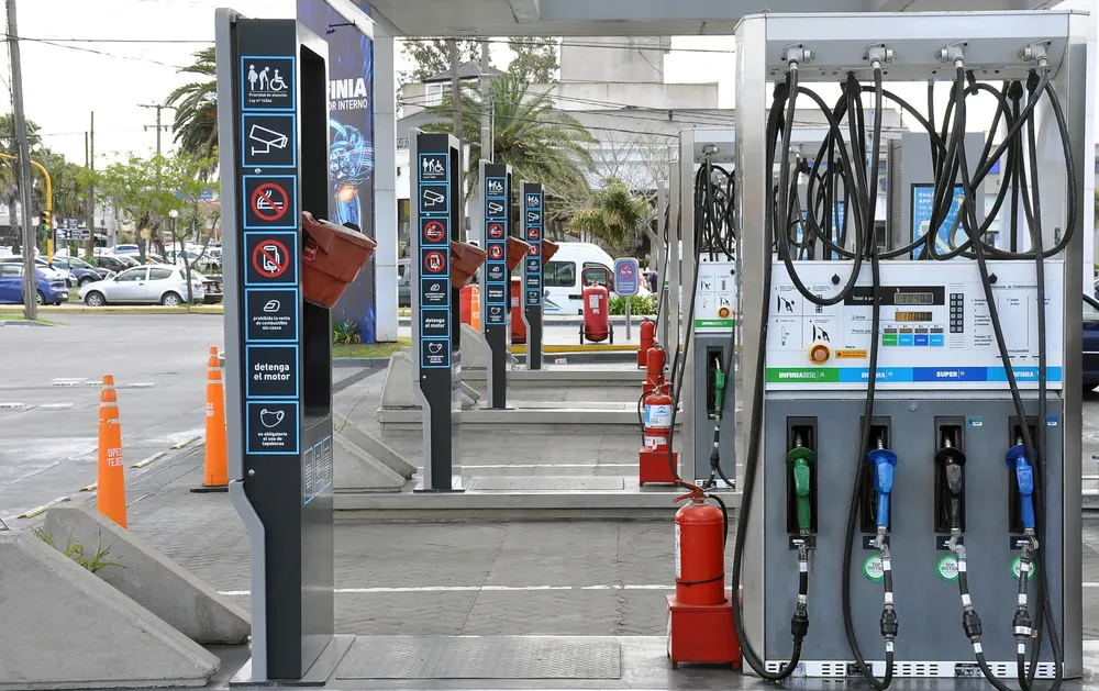 estacion de servicio combustible 1 by na