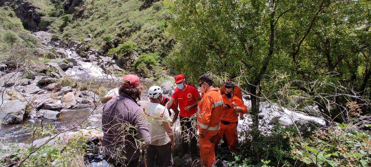 Rescate en el cerro negro by gentileza