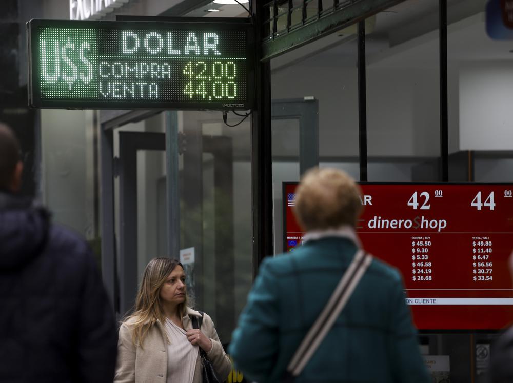 dólar by na