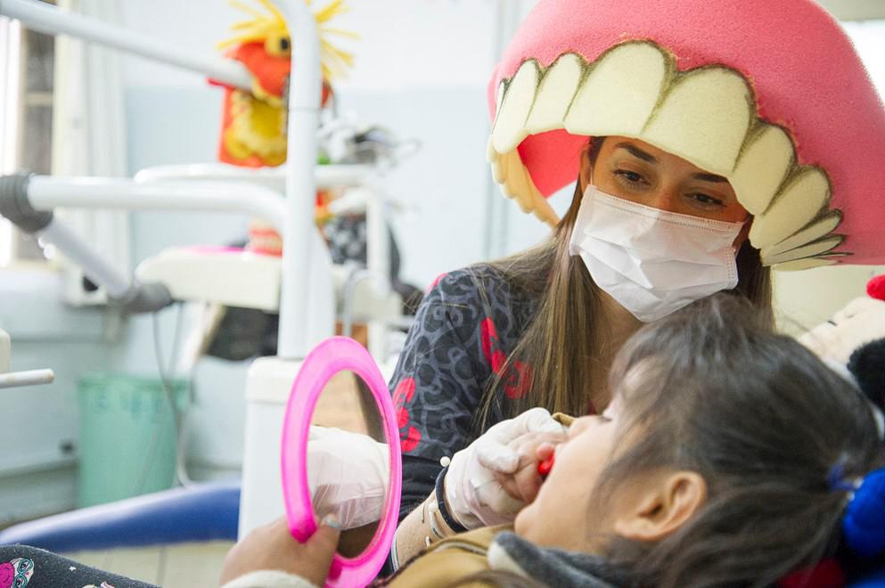 Campaña de concientización odontológica prensa Gobierno Cba