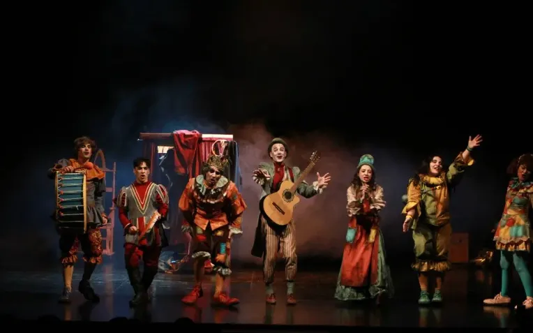 Elenco enfanto juvenil Teatro Real