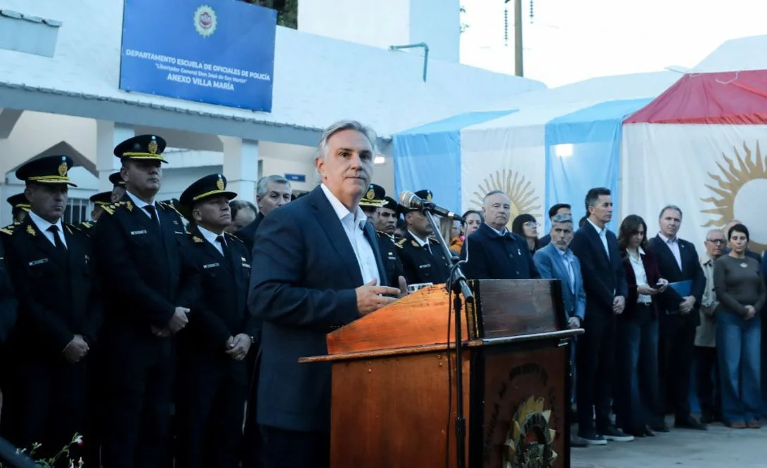 Llaryora prensa.cba
