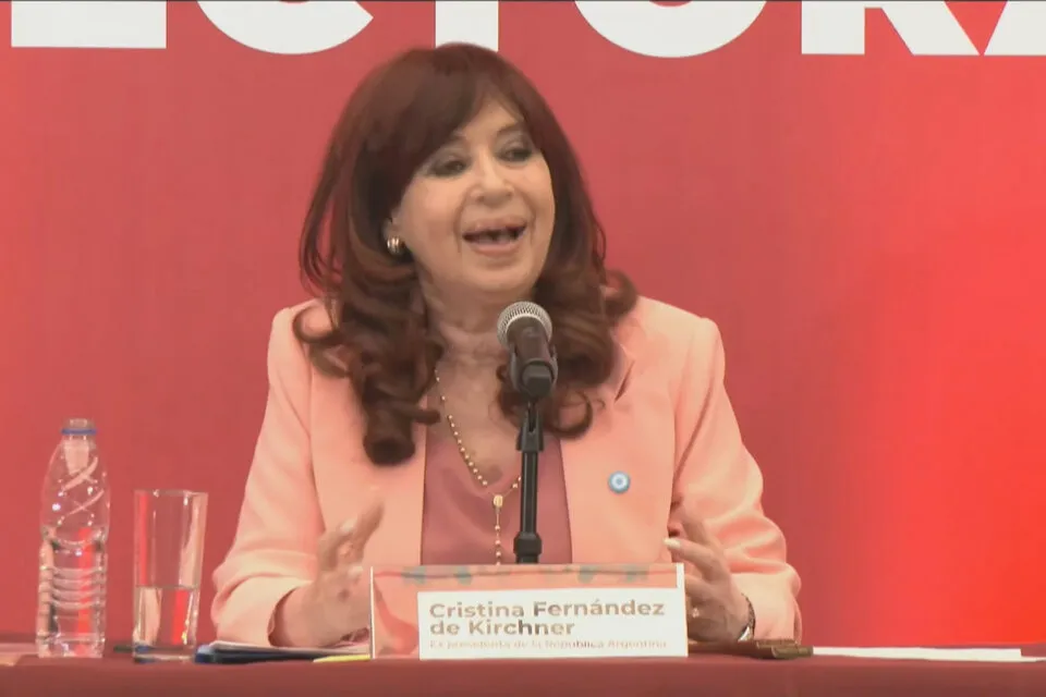 multimedia.normal.8e0aface06996f13.Y3Jpc3RpbmEgbWV4aWNvX25vcm1hbC53ZWJw