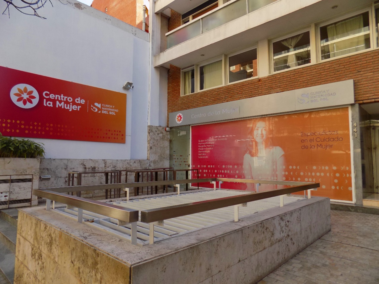 Centro de la Mujer Clinica del Sol 1