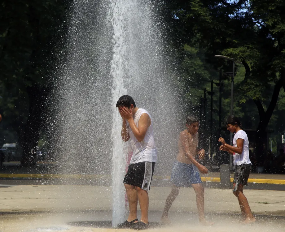 Ole de calor (NA)