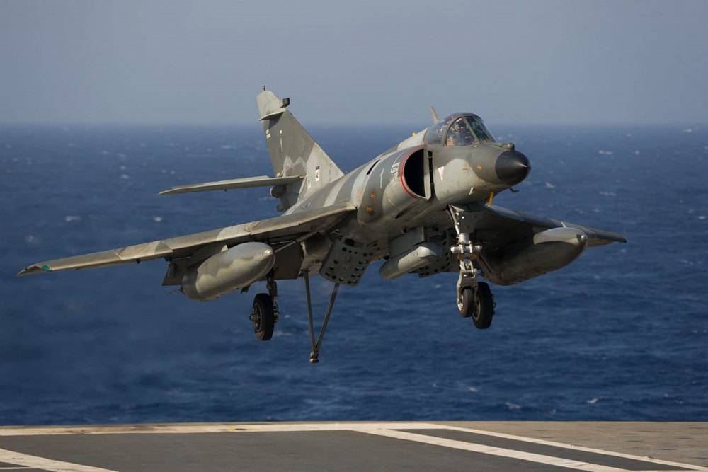 Avión super etendard by gentileza