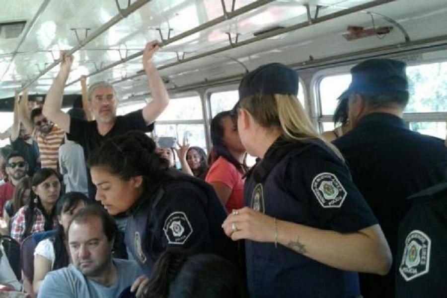 Controles colectivos by Política Argentina