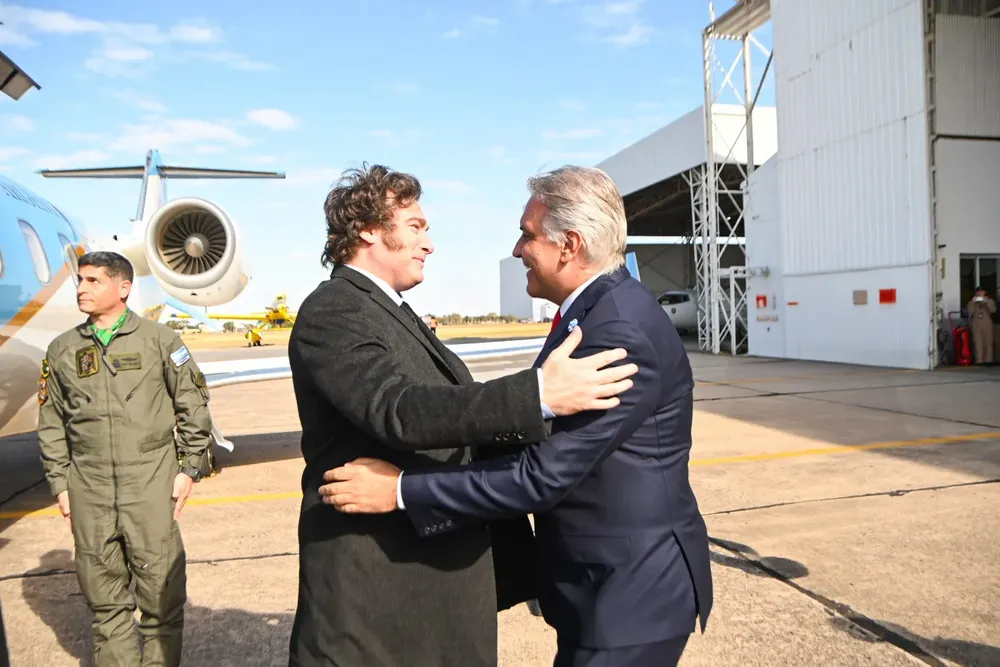 Javier Milei con Martín Llaryora 2