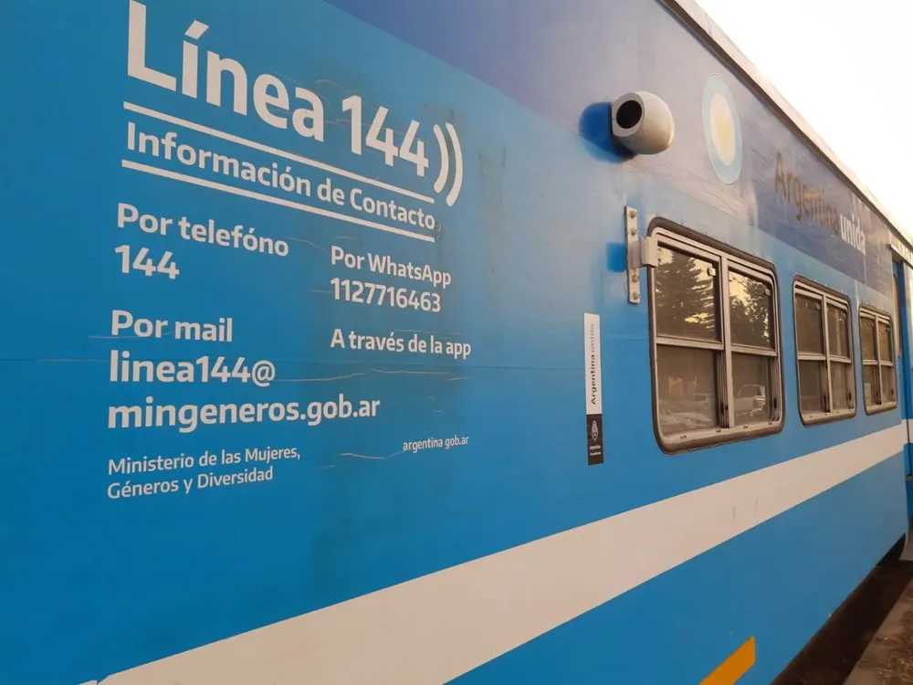 Linea 144 en un tren (gentileza)