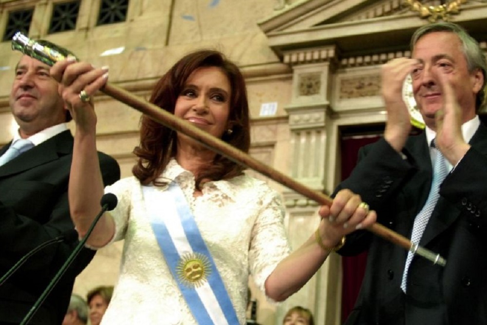 CFK bastón Néstor by Crónica