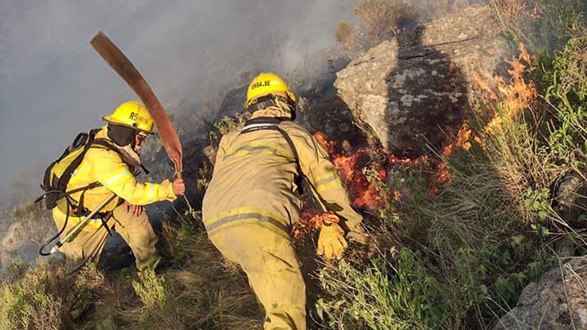 incendio embalse bomberos de embalse