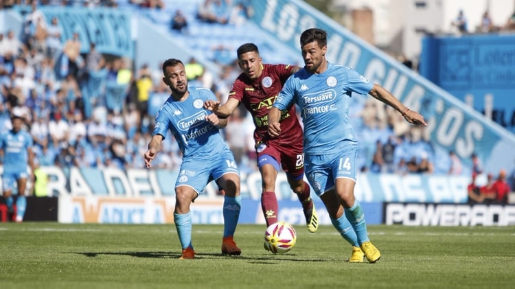Belgrano sale a la cancha ante Lanús, por la Copa