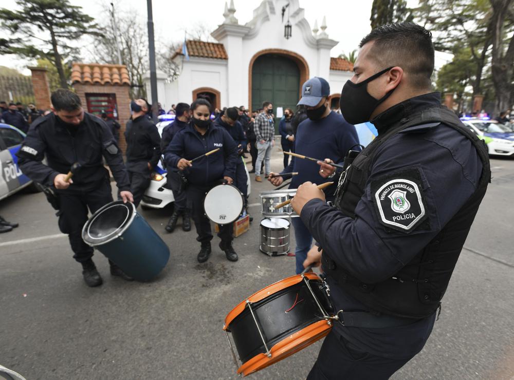 Protesta Policía Olivos NA