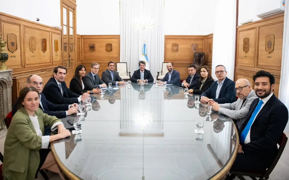 Legisladores radicales con el Gobierno (NA)