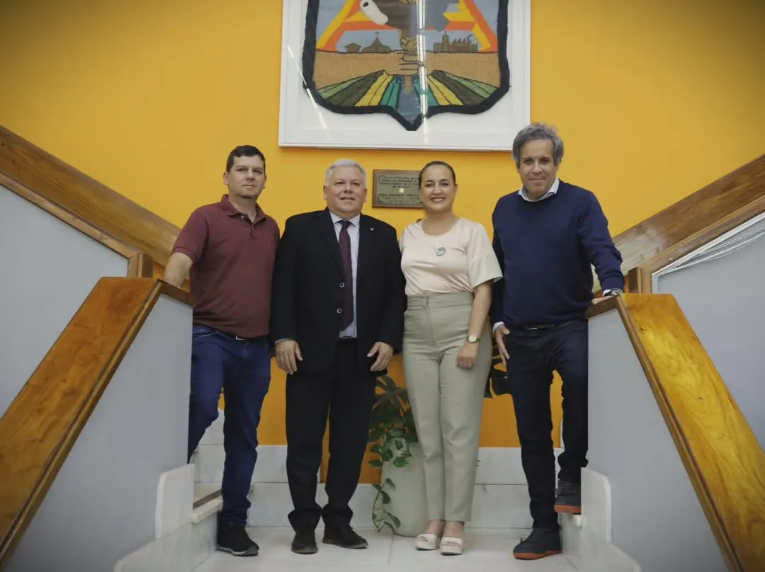 Gastón Manes con Myrian Prunotto en Arroyito