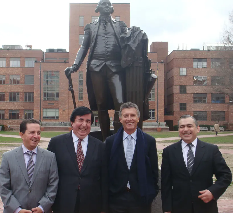 Durán Barba y Mauricio Macri 2011 (NA)