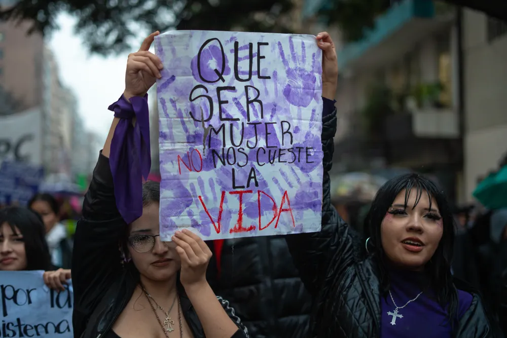 ni una menos lucre bianchini