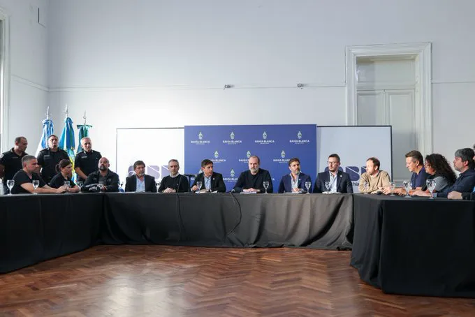Axel Kicillof en Bahía Blanca (X de Axel Kicillof)