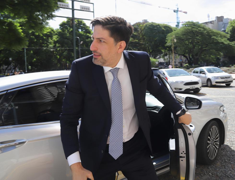 Nicolás Trotta by NA