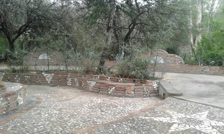 plaza zoo