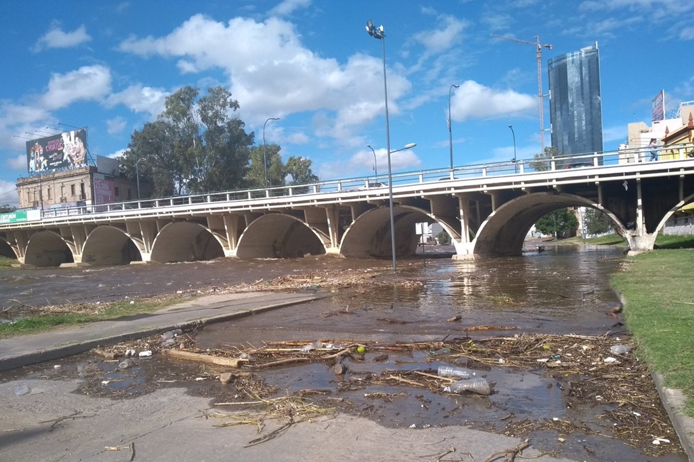 costanera sur Tw Hugo Garrido